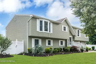 46 Cherry Bend Dr S, Howell Township, NJ 07731 - Photo 1