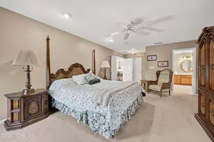 407 Vassar Dr, Freehold, NJ 07728 - Photo 37