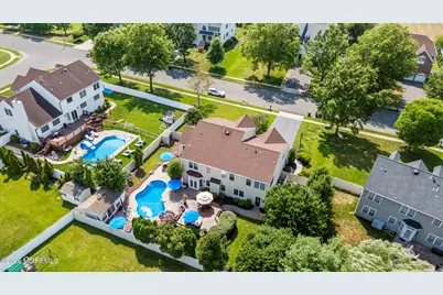 407 Vassar Drive, Freehold, NJ 07728 - Photo 65