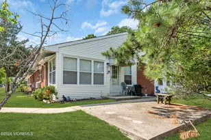 207 B Laurel Pl, Whiting, NJ 08759 - Photo 3