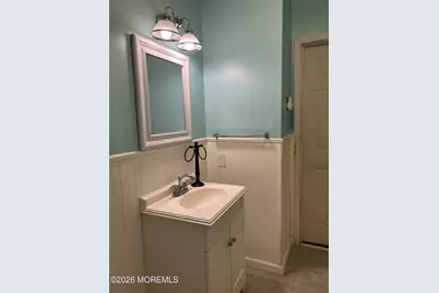 239 B Columbine Avenue, Whiting, NJ 08759 - Photo 9