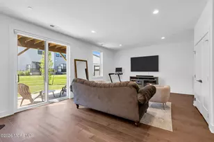 27 Linder Ct, Middletown, NJ 07748 - Photo 67