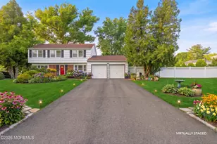 53 Maxwell Ln, Manalapan Township, NJ 07726 - Photo 3