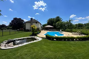 2 Candlelight Dr, Holmdel, NJ 07733 - Photo 3