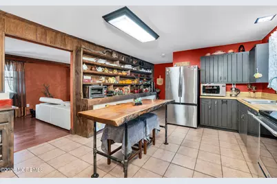 210 Church Street, Belford, NJ 07718 - Photo 9