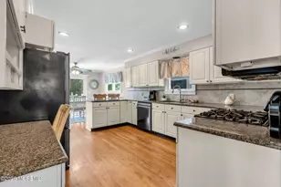 106 Main St, Port Monmouth, NJ 07758 - Photo 19