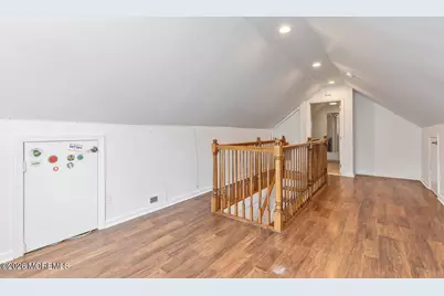 275 Laurel Avenue, Hazlet Township, NJ 07734 - Photo 19