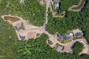 111 Parker Chase Ct, Morganville, NJ 07751 - Photo 13