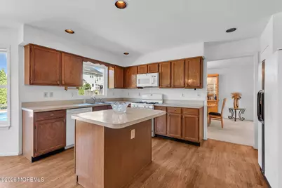 26 Brandywine Drive, Matawan, NJ 07747 - Photo 17