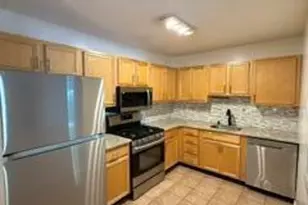 402 Wedgewood Cir, Belford, NJ 07718 - Photo 7