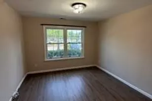 402 Wedgewood Cir, Belford, NJ 07718 - Photo 3