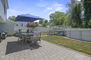 10 Rosemary Dr, Hazlet Township, NJ 07730 - Photo 33