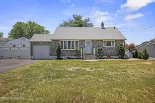 10 Rosemary Dr, Hazlet Township, NJ 07730 - Photo 3