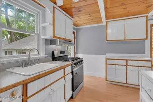 6 Haggers Ln, Fair Haven, NJ 07704 - Photo 11