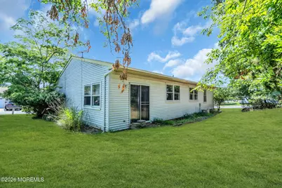 14 S Chestnut Avenue, Whiting, NJ 08759 - Photo 21