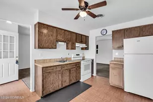 14 S Chestnut Ave, Whiting, NJ 08759 - Photo 7