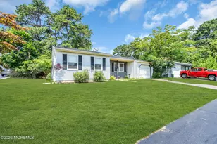 14 S Chestnut Ave, Whiting, NJ 08759 - Photo 23
