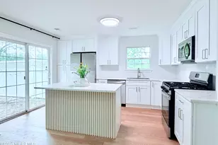 1 Whitemarsh Dr, Manalapan Township, NJ 07726 - Photo 3