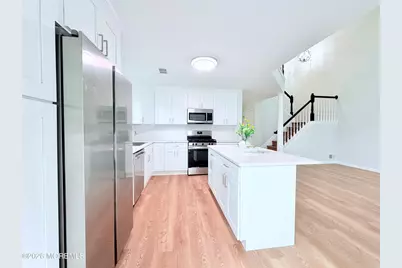 1 Whitemarsh Drive, Manalapan Township, NJ 07726 - Photo 7