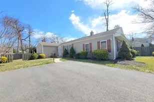 1 Half Robin Dr, Oakhurst, NJ 07755 - Photo 21