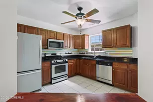 1111 Morning Glory Dr, Monroe Township, NJ 08831 - Photo 15
