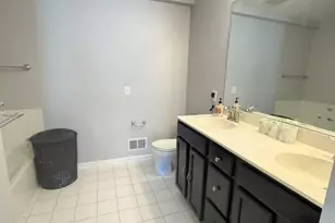 24 Tottenham Ct, Jersey City, NJ 07305 - Photo 17
