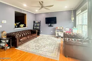 24 Tottenham Ct, Jersey City, NJ 07305 - Photo 1