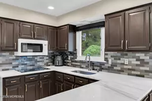 6 Hudson Bay Terrace, Marlboro Township, NJ 07746 - Photo 13