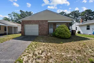 22 Encinitas Dr, Toms River Township, NJ 08757 - Photo 1