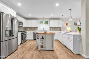 93 Center Ave, Leonardo, NJ 07737 - Photo 13