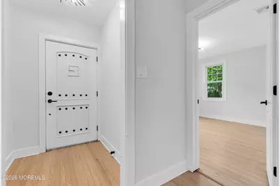 201 Knox Avenue, Eatontown, NJ 07724 - Photo 7