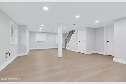 201 Knox Avenue, Eatontown, NJ 07724 - Photo 35