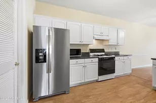83 Jadelawns Dr, Lakewood, NJ 08701 - Photo 9