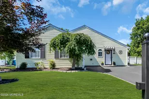 9 Colonial Dr, Tinton Falls, NJ 07753 - Photo 1