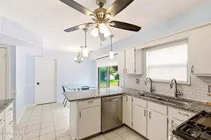 302 Princeton Dr, Howell Township, NJ 07731 - Photo 15