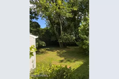 813 Roseld Avenue, Ocean Twp, NJ 07712 - Photo 17
