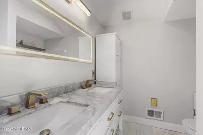 123 Kentucky Way, Freehold, NJ 07728 - Photo 23