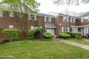 66 Manor Dr, Red Bank, NJ 07701 - Photo 3