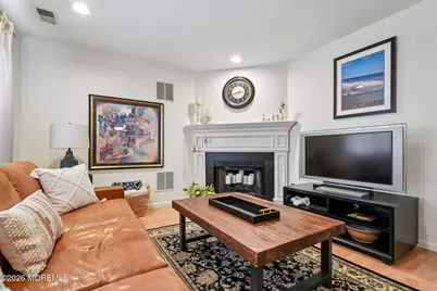 17 Cooper Court, Freehold, NJ 07728 - Photo 7