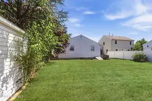 38 Collins Ave, Port Monmouth, NJ 07758 - Photo 23