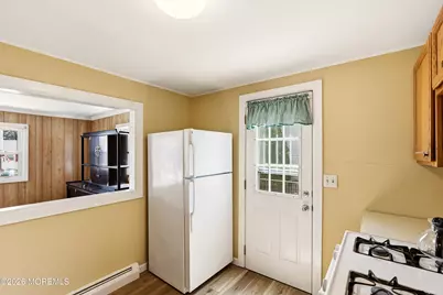 38 Collins Avenue, Port Monmouth, NJ 07758 - Photo 9