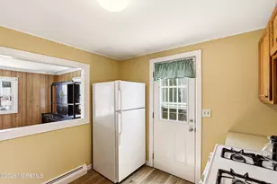 38 Collins Ave, Port Monmouth, NJ 07758 - Photo 9
