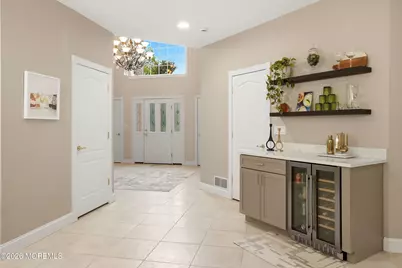 338 Valley View Circle, Freehold, NJ 07728 - Photo 5