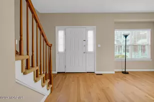 87 Richmond Ct S, Holmdel, NJ 07733 - Photo 3