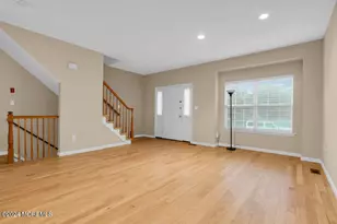 87 Richmond Ct S, Holmdel, NJ 07733 - Photo 5