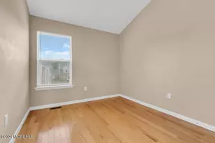 87 Richmond Ct S, Holmdel, NJ 07733 - Photo 13