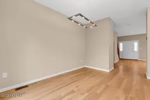 87 Richmond Ct S, Holmdel, NJ 07733 - Photo 21