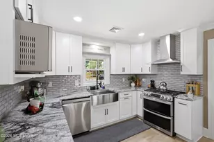 14 Juniper Pl, Matawan, NJ 07747 - Photo 9
