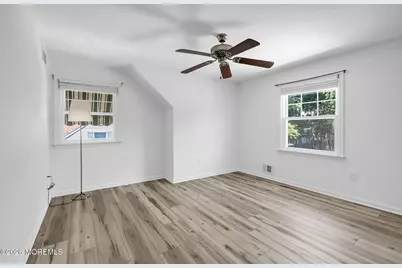 36 E Lincoln Avenue, Atlantic Highlands, NJ 07716 - Photo 25