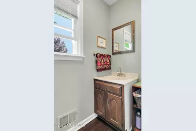 36 E Lincoln Avenue, Atlantic Highlands, NJ 07716 - Photo 17